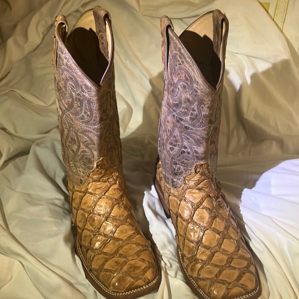 Men's Tan Cowboy Boots Fish scale